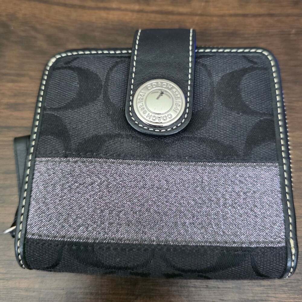 Coach Legacy Signature Stripe Black & Gunmetal Bifold Zip Around Wallet 40751
